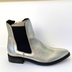 Miista Sandra Chelsea Boots US 7 Silver NEW